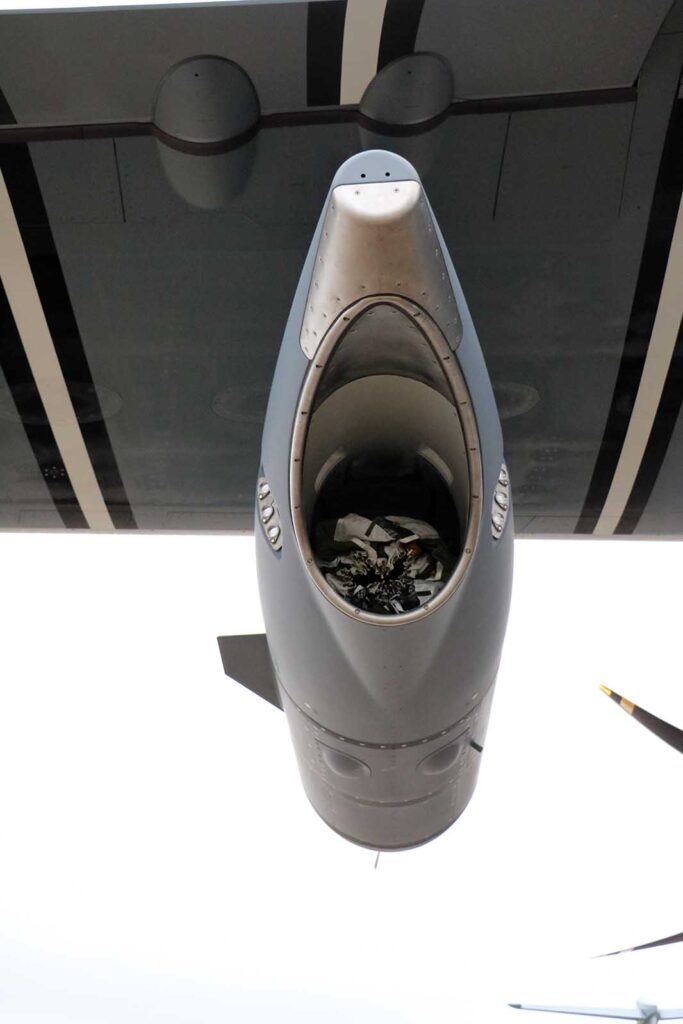 Der Betankungspod mit dem Low Speed-Korb für die Betankung von Hubschraubern. (Foto © Lindhorst)