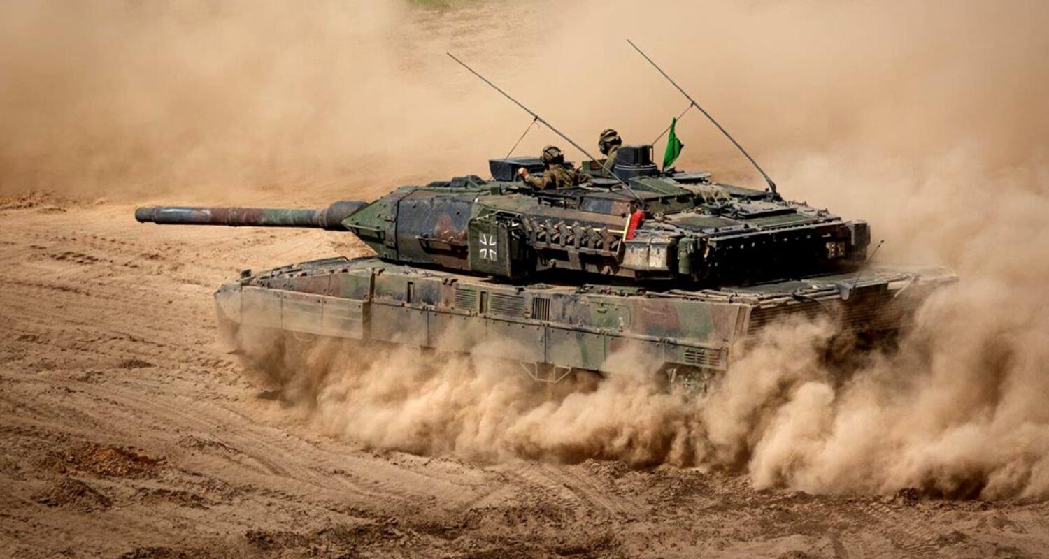 Der Leopard 2 A7V ist derzeit der modernste Kampfpanzer in Nutzung bei der Bundeswehr, hier in Litauen. (Foto © Bw/Marco Dorow)
