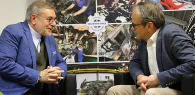 Intensiver Gedankenaustausch zwischen Dr. Thomas Kauffmann und Chefredakteur Michael Horst. (Foto ©MRV)