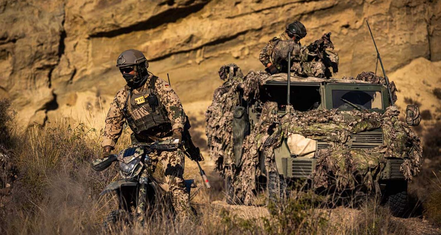 Das neue Luftlandefahrzeug kann unter anderem ein E-Krad aufnehmen. (Foto ©Bw)