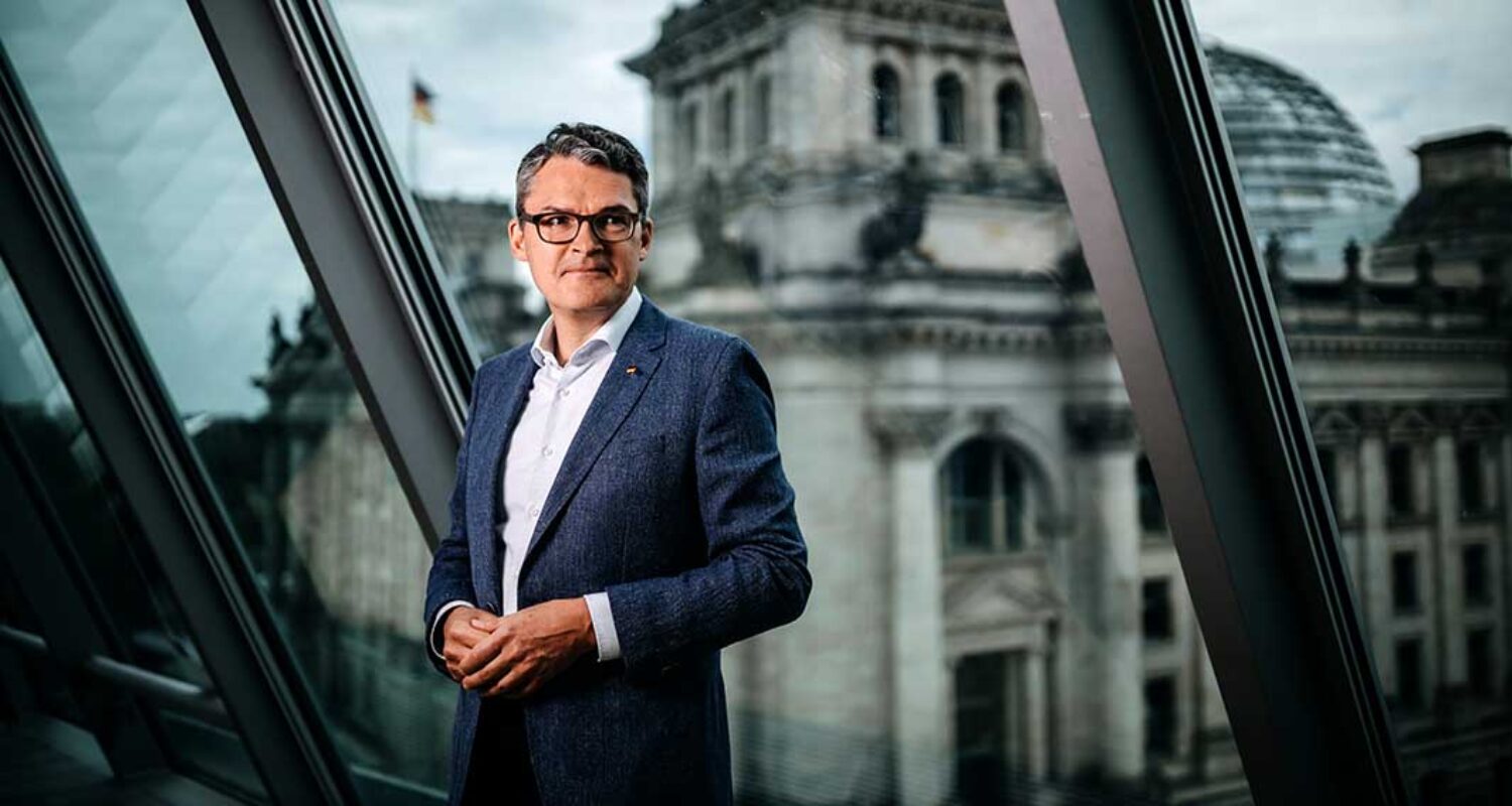Roderich Kiesewetter ist Sicherheitspolitiker und seit 2009 Mitglied des Bundestages.Davor war er über 27 Jahre bei der Bundeswehr, zuletzt als Oberst i.G. (Foto © Tobias Koch)
