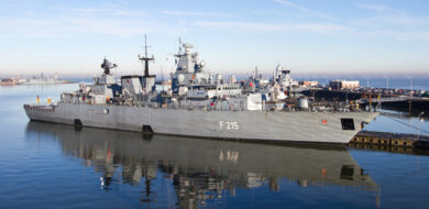 161205 Marinestuetzpunkt F215 Behne 600