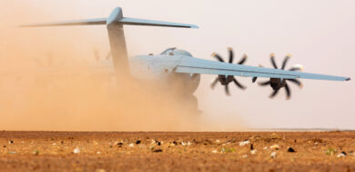 200302 Black Dagger Tahoua Tessensohn 03 w