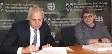 230123 Vertragsschluss Sturmgewehr HK Bannert 01 1