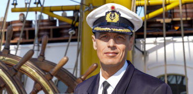 Fregattenkapitän Bornkessel übernimmt das Kommando auf der „Gorch Fock“. (Foto 
© PIZM)