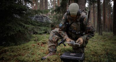 Sich auf das zukünftige Gefecht vorbereiten und dabei eine Balance zwischen Bewährtem und Neuem zu wahren. Darauf kommt es in der Ausbildung an. (Foto © Bw/Marco Dorow)