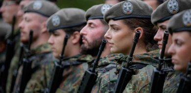 Aufstellungsappell des Heimschutzregimentes 6 in Möckern am 1. Oktober 2025. (Foto © Bw/Marco Dorow)