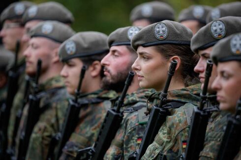 Aufstellungsappell des Heimschutzregimentes 6 in Möckern am 1. Oktober 2025. (Foto © Bw/Marco Dorow)