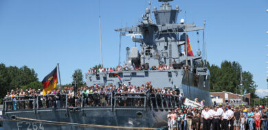 Auch dieses Jahr wieder: „Open Ship“ auf dem Marinestützpunkt Hohe Düne. (Foto © Bw/Björn Wilcke)