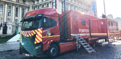 Das mobile Krisenmanagementsystem ist mit modernster Kommunikationstechnik ausgestattet und bietet einem 30-köpfigen Krisenstab Platz. (Foto © Elbit Systems)