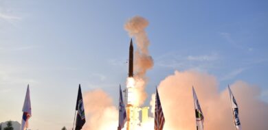 Teststart eines Raketenabwehrflugkörpers Arrow 3.