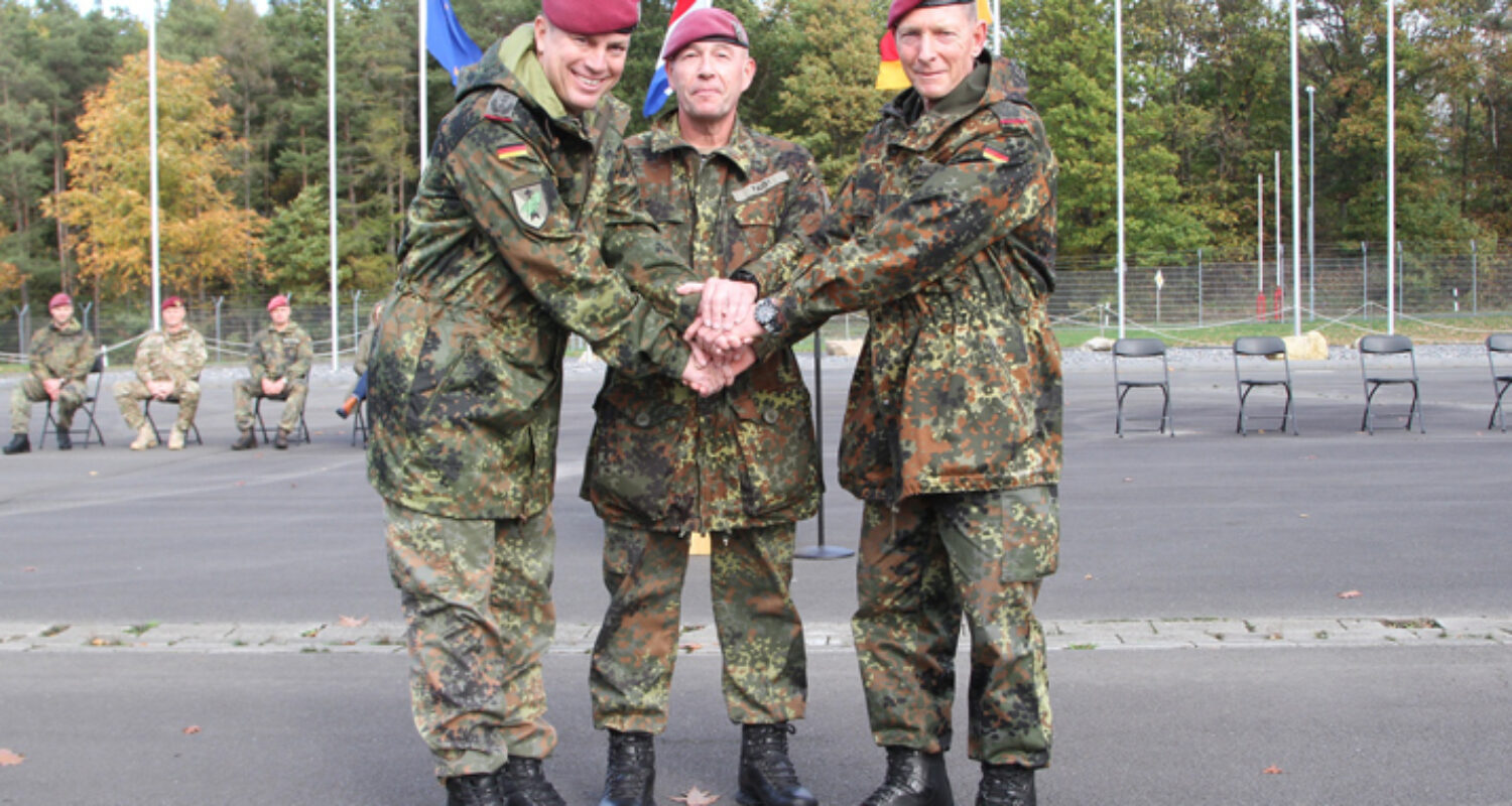 Bild 1 221026 Übergabe ChdSt Ritter 7140