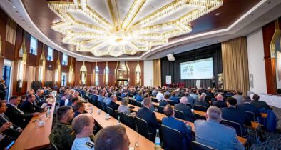 Blick in den großen Vortragssaal beim letztjährigen Bonner IT-Dialog im Maritim Hotel Bonn.(Foto © AFCEA Bonn e. V)