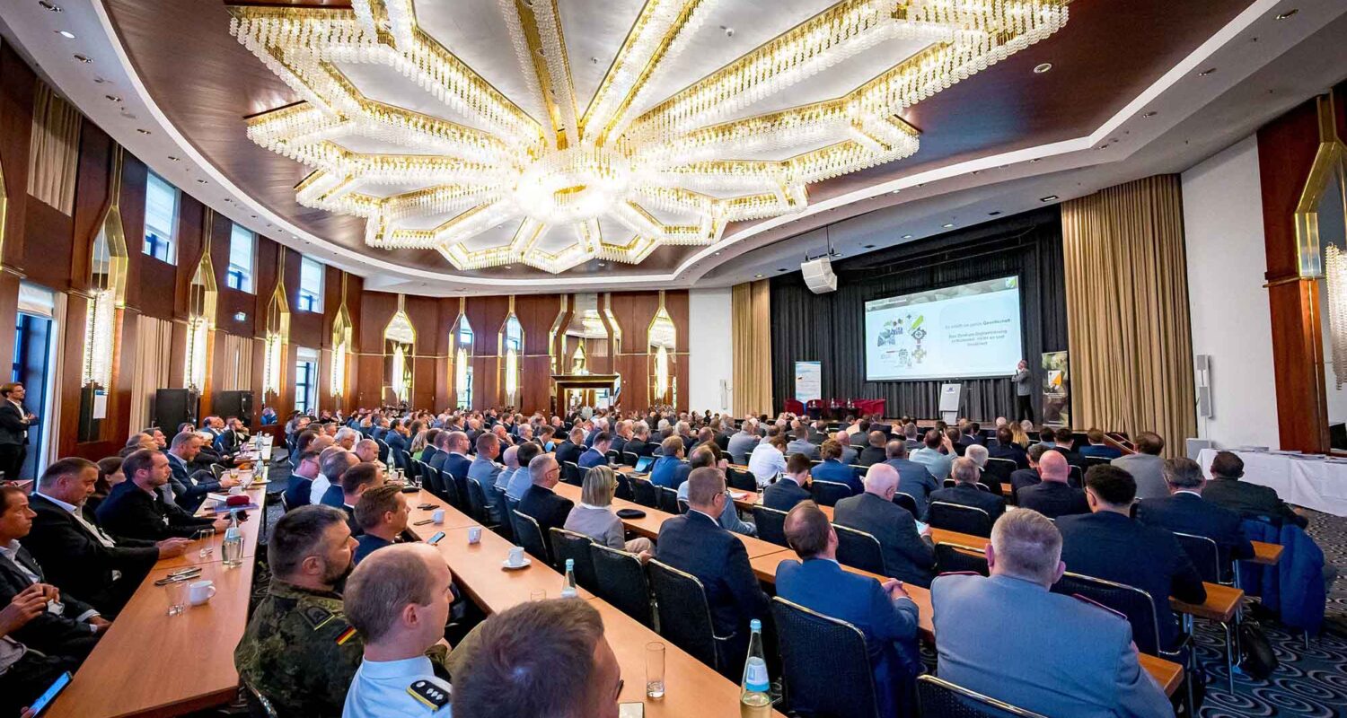 Blick in den großen Vortragssaal beim letztjährigen Bonner IT-Dialog im Maritim Hotel Bonn.(Foto © AFCEA Bonn e. V)