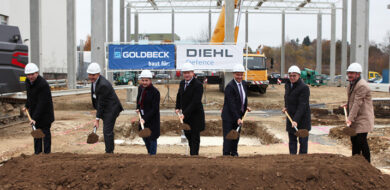 Foto 1 Grundsteinlegung w