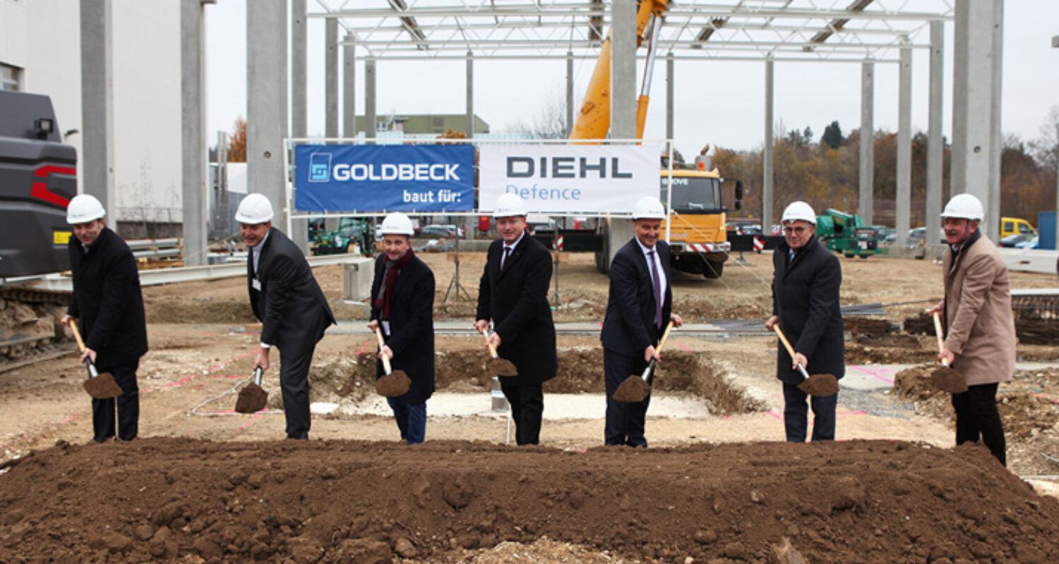 Foto 1 Grundsteinlegung w