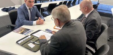 Alexander Philipp im Gespräch mit Michael Horst und Wolfgang Gelpke. (Foto © MRV)