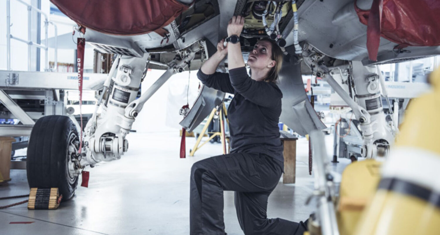 Image Visual inspection FA 18 jets small