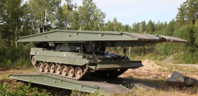 KMW LEGUAN 2x14m web