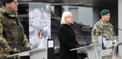 Klaudia Tanner NDV ULAN ÖBH Heinschink