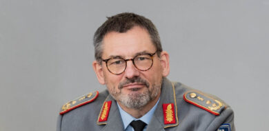 Generalstabsarzt Dr. med. Johannes Backus (Foto © PIZ SanDst/IKoFam)
