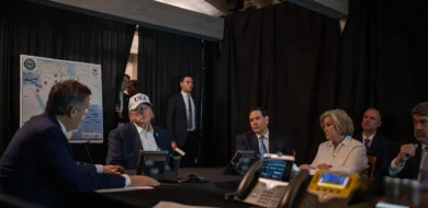 US-Präsident Donald Trump bei einer Besprechung zum Irankrieg in seinem Anwesen Mar-a-Lago.