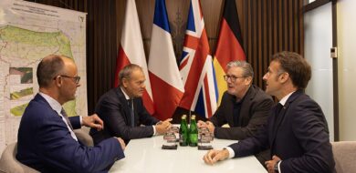 Friedrich Merz, Donald Tusk, Keith Starmer und Emmanuel Macron (v. l.) vor der Abreise in die Ukraine am 9. Mai.