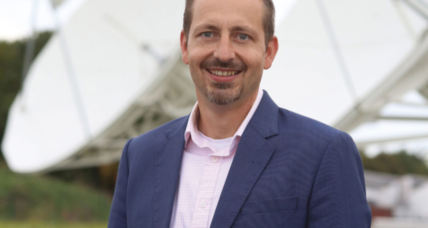 UniBwM 01 Knopp 300dp w