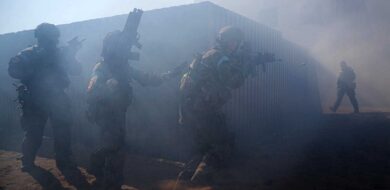 Heeresentwicklung: Panzergrenadiere üben in urbanem Gelände. ( Foto © Bw/Marco Dorow)