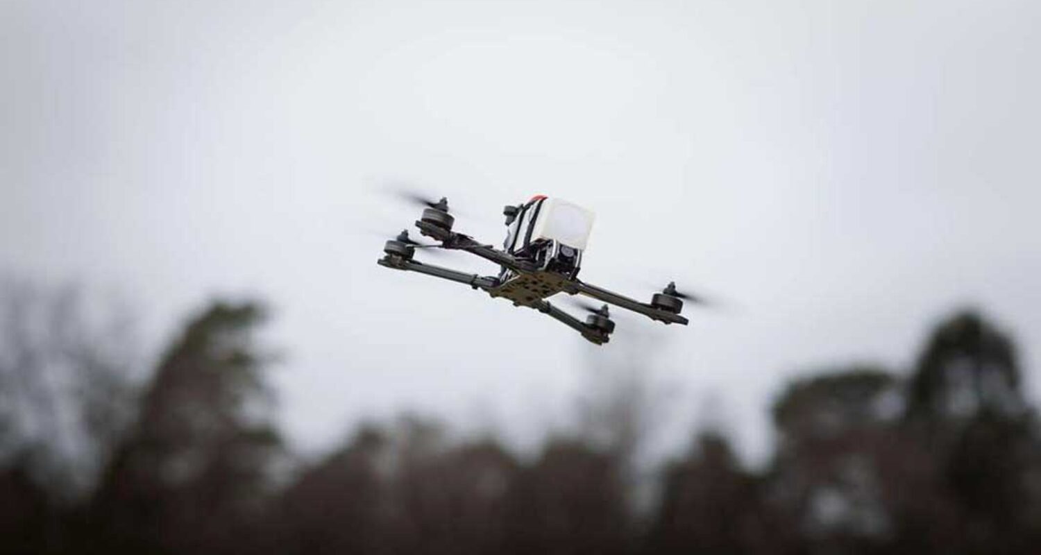 An der Panzertruppenschule in Munster werden Drohnen im Baukastenprinzip gebaut. Sie wurden in Zusammenarbeit mit befreundeten Nationen entwickelt und kosten nur wenige Hundert Euro. (Foto © Bundeswehr/Maximilian Schulz)