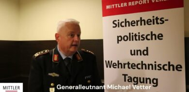 Generalleutnant Michael Vetter, Abteilungsleiter Cyber/Informationstechnik, BMVg, auf der 36. SIPO